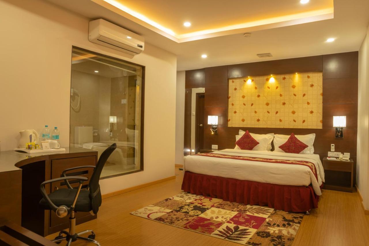 Hotel Harrison Palace Biratnagar Kültér fotó