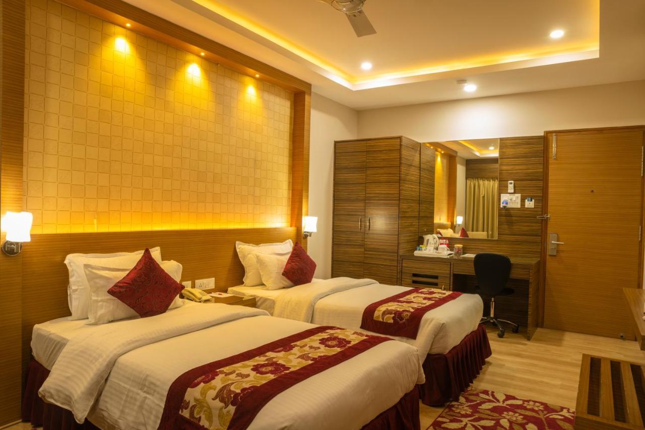 Hotel Harrison Palace Biratnagar Kültér fotó