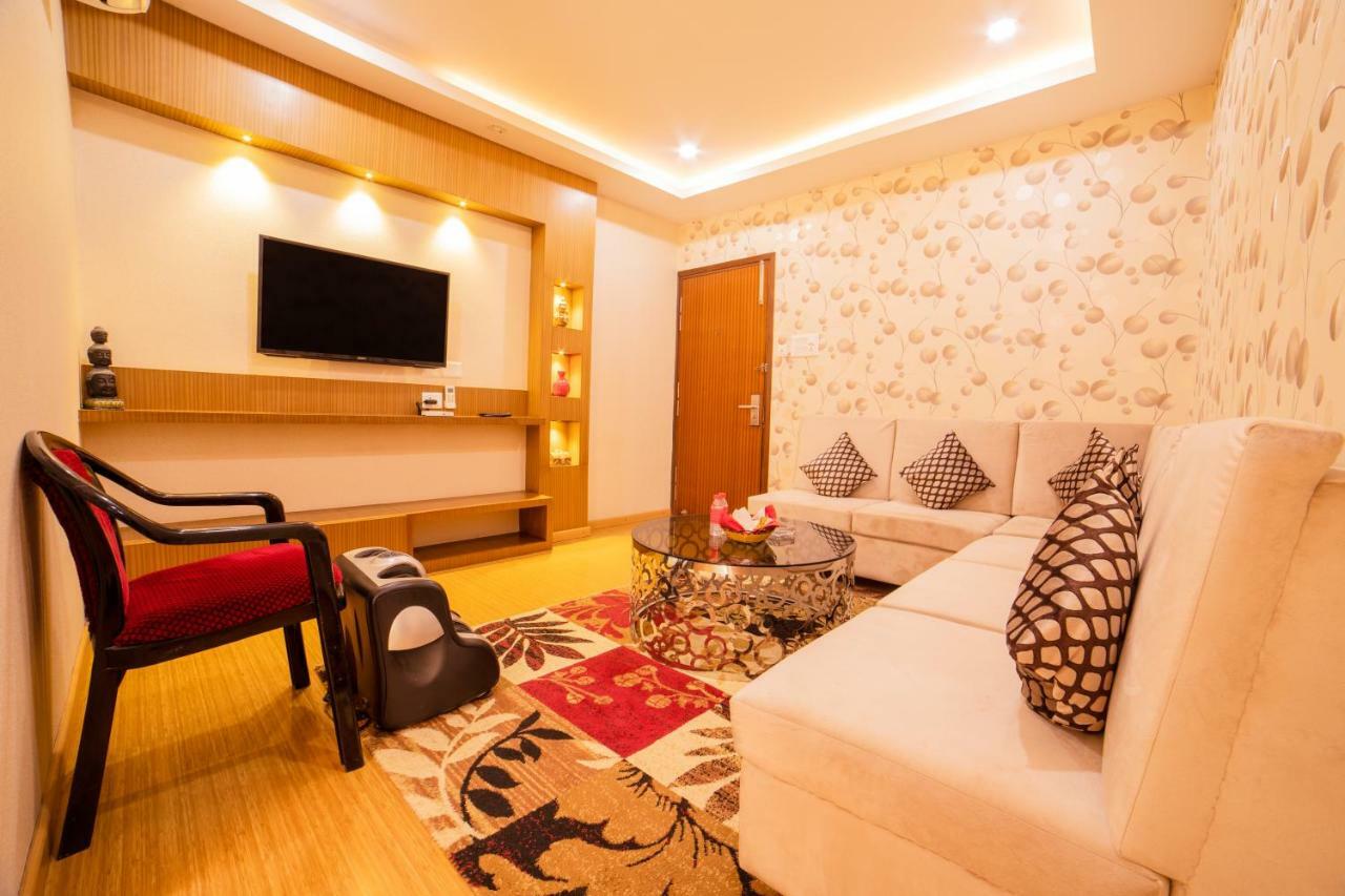 Hotel Harrison Palace Biratnagar Kültér fotó
