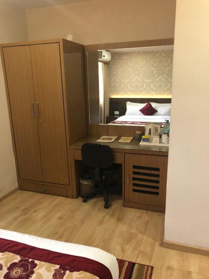 Hotel Harrison Palace Biratnagar Kültér fotó