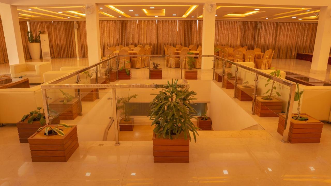 Hotel Harrison Palace Biratnagar Kültér fotó